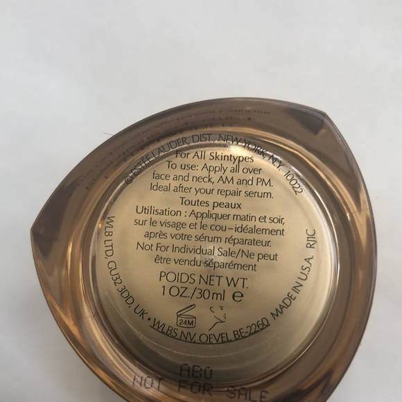 Mini Revitalizing Supreme Global Anti-Aging Creme - Picture 3 of 3